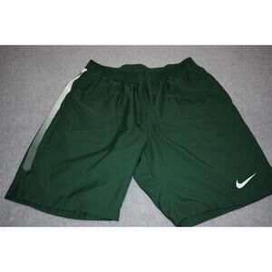 Nike Gym Shorts Mens Size Medium Green W Pockets Performance Dri-Fit 8" Inseam